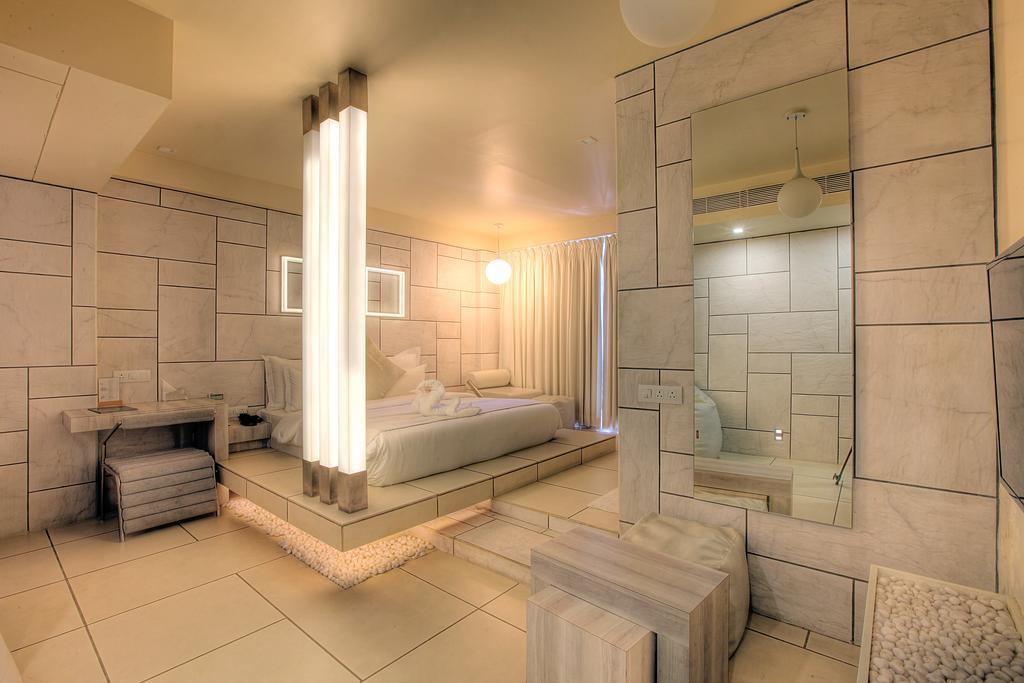 Hotel El Dorado Αχμπανταμπάντ Εξωτερικό φωτογραφία