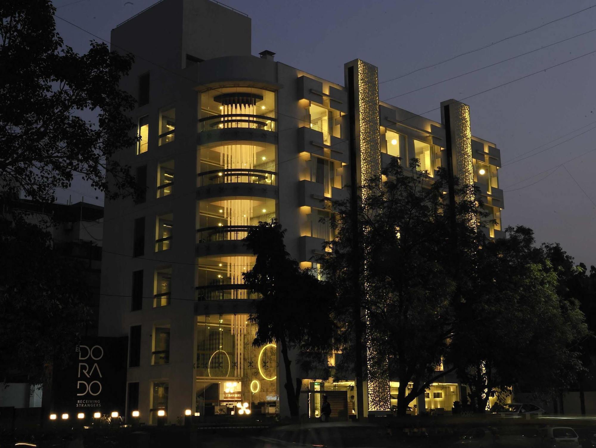 Hotel El Dorado Αχμπανταμπάντ Εξωτερικό φωτογραφία